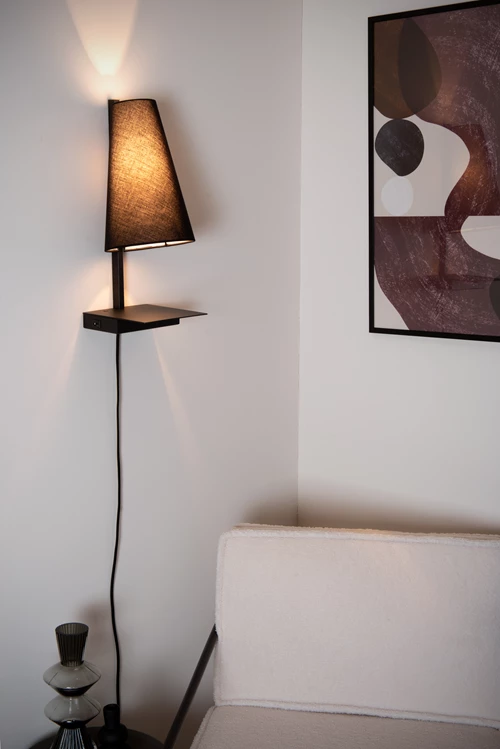 Lucide GREGORY - Bedlamp / Wandlamp - 1xE27 - Met USB oplaadpunt - Zwart - sfeer 1